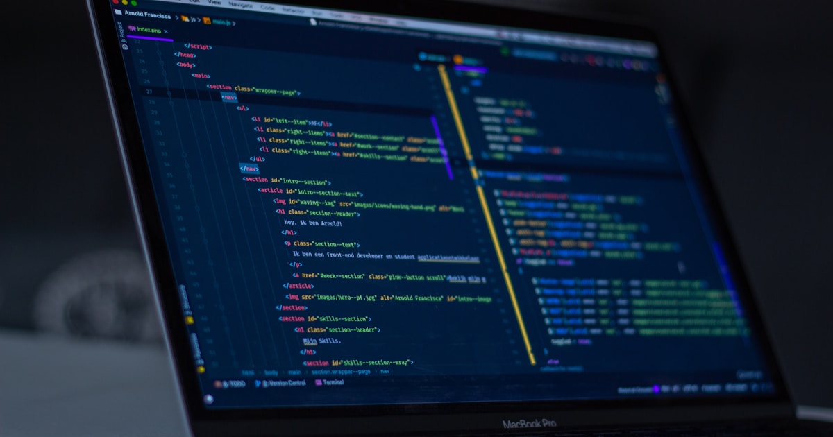 Cursor评测：AI代码编辑器新标杆，Pro方案每月20美元值不值？